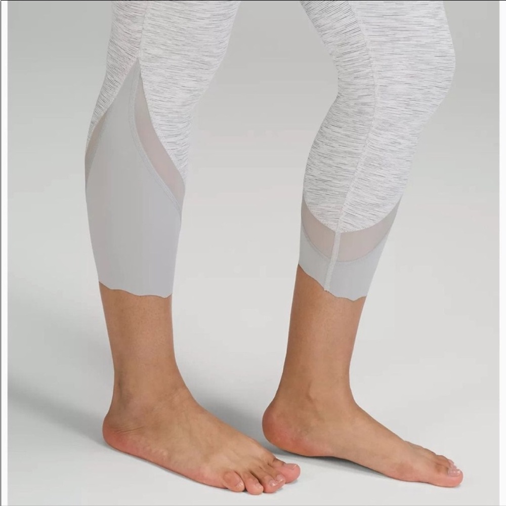 Lululemon Wunder Under Scallop Ankle - Picture 3 of 7